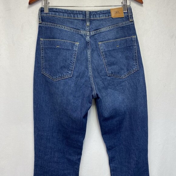 Zara High-Rise Straight Leg Slit Hem Denim Jeans Women Size 4 Medium Wash Blue - Picture 9 of 16